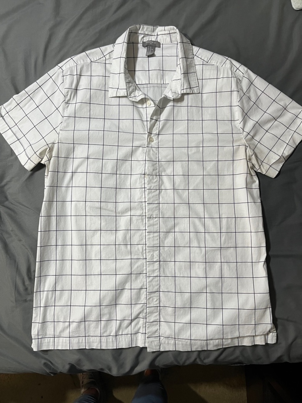 Forever 21 White Short-Sleeve Button-Up Shirt with Navy Grid